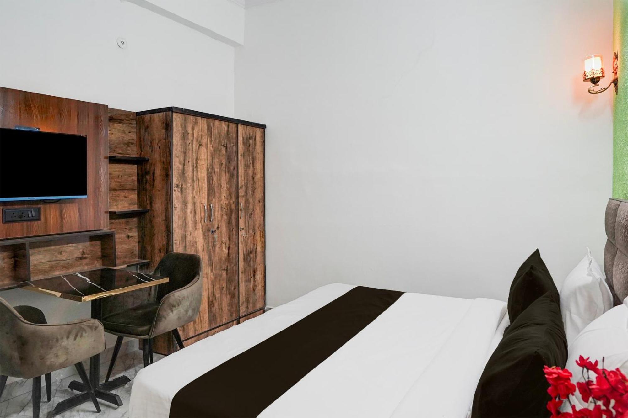 Collection O Shandilya Grand Residency نويدا الكبرى المظهر الخارجي الصورة